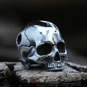 Skull hanger