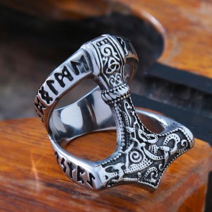 Viking ring met de hamer van Thor - Mjölnir
