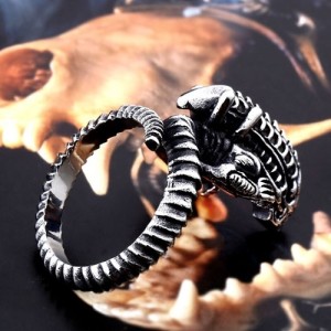 Edelstalen ring - Van de film Alien